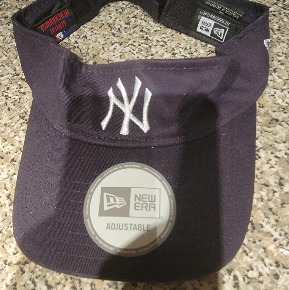 New Era Yankees visor New without tags navy blue - Picture 2 of 3